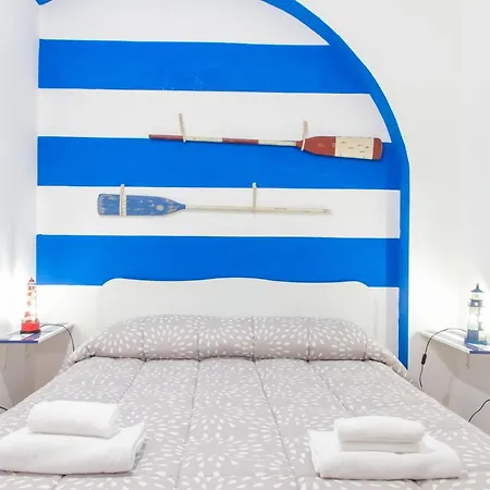 Apartment Sailor's