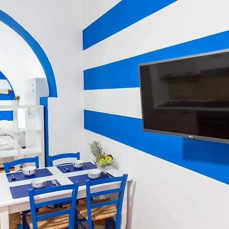 Apartment Sailor's