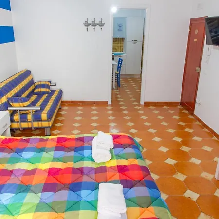 Apartment Sailor's *